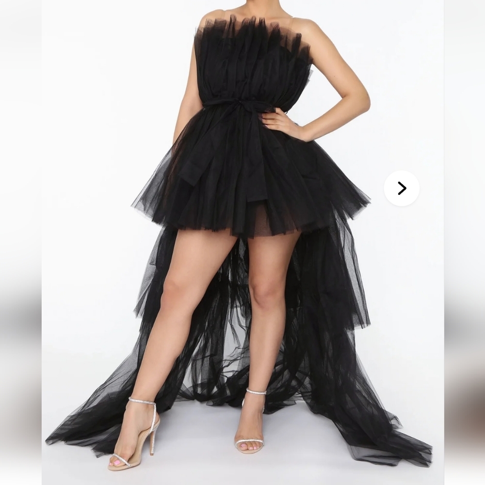 Elegant Black Strapless Maxi Dress